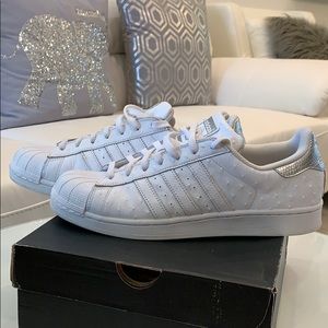 Adidas Superstar. White and Silver. US10.
